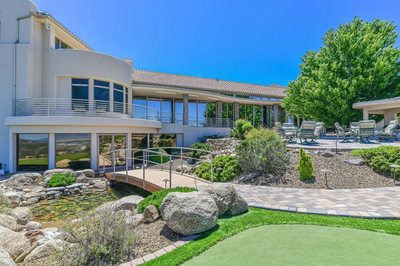 Luxury residence by one of the best custom home builders in Prescott